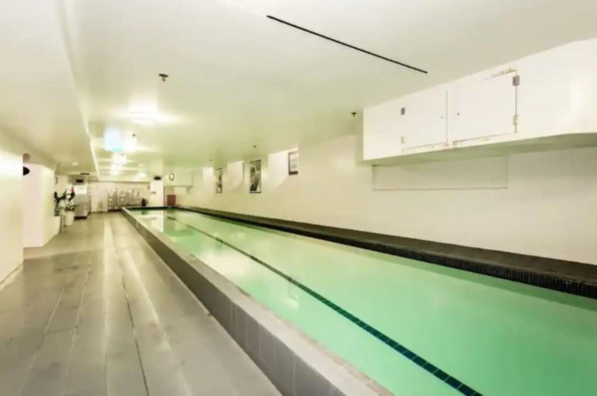 Beauty In The Cbd - 1Bed Free Parking Pool Lägenhet Christchurch Exteriör bild