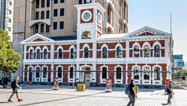 Beauty In The Cbd - 1Bed Free Parking Pool Lägenhet Christchurch Exteriör bild