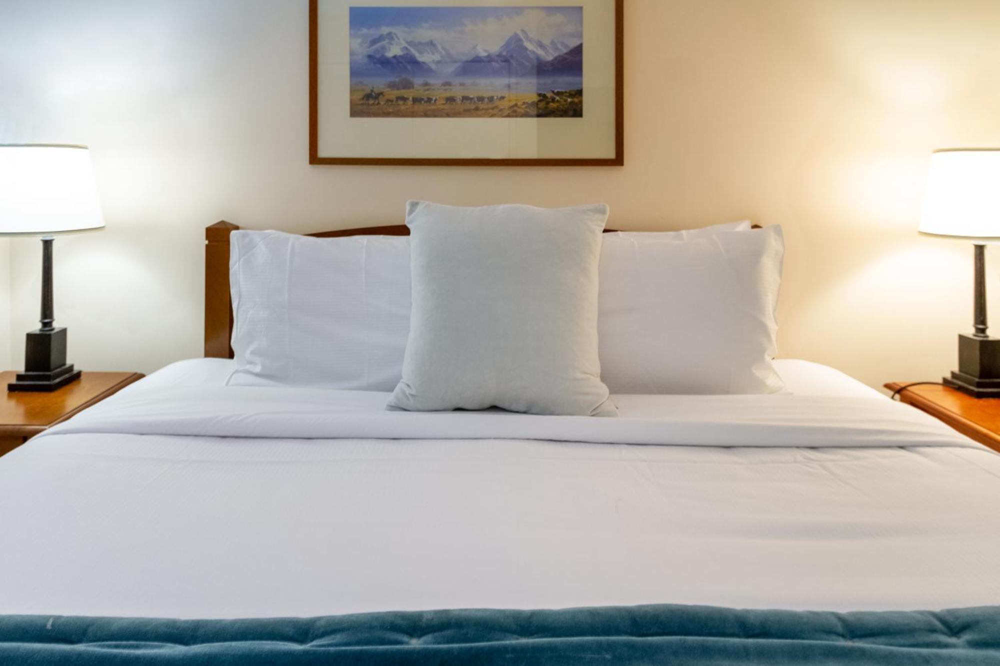 Beauty In The Cbd - 1Bed Free Parking Pool Lägenhet Christchurch Exteriör bild